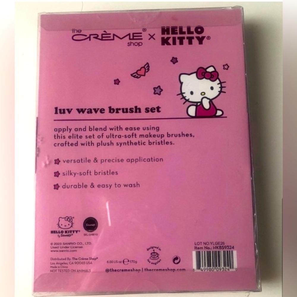 Hello Kitty Luv Wave Makeup Brush Collection Set of 5 Sanrio Limited Edition - Picture 8 of 9